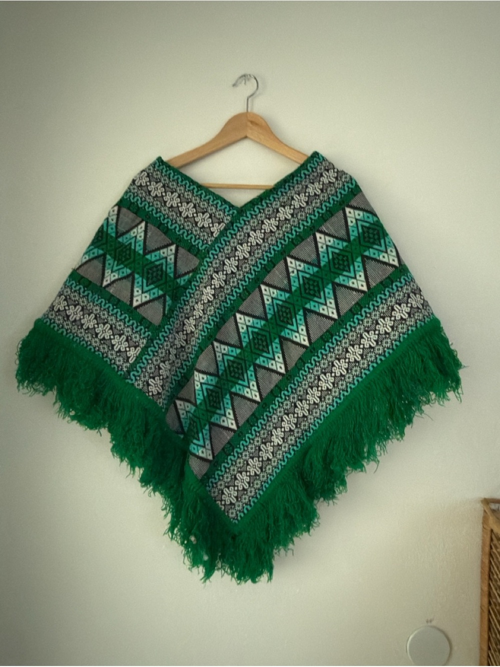 1960s 1970s Hippie Boho Flower Child Green Tapestry Poncho Cape Guatemalan